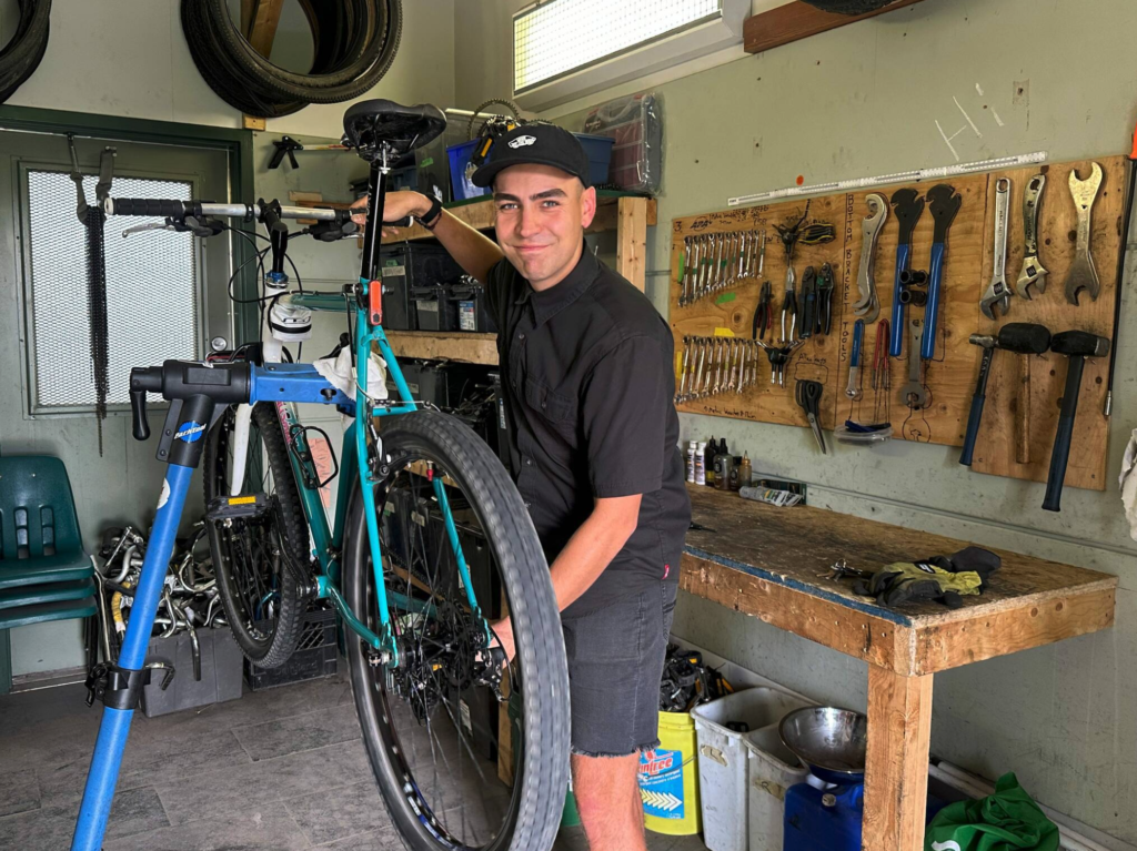 South Osborne Bike Hub Lord Roberts Community Centre